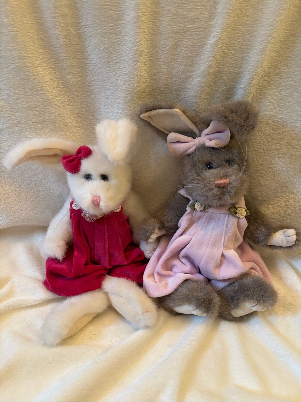 Set of 2 plush Boyd’s Bear rabbits